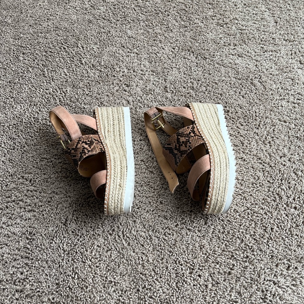 Crown vintage sandals